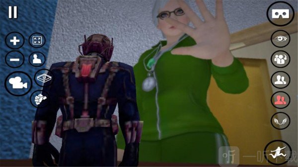 女巨人模拟器游戏