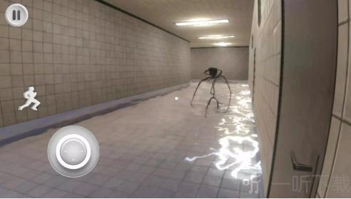 逃出异常泳池房